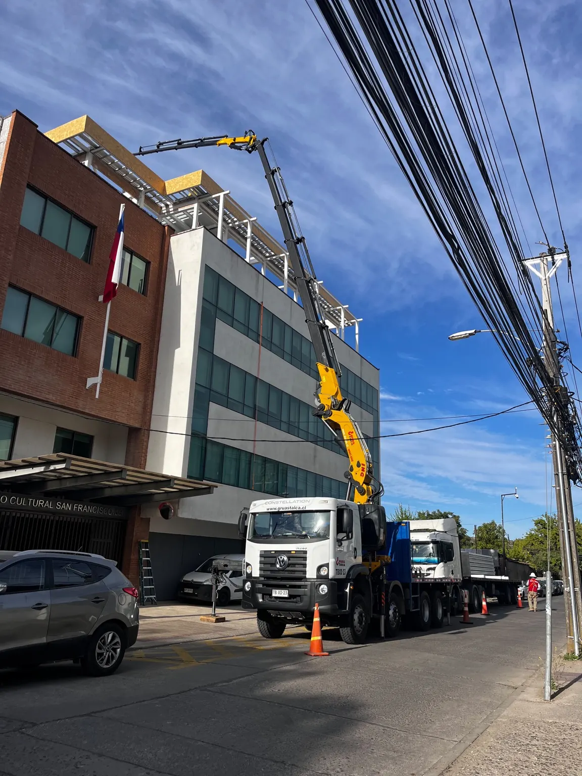 Faena en recinto industrial